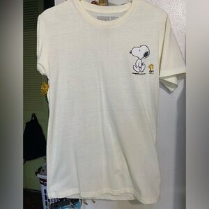 Cute Charliebrown shirt!